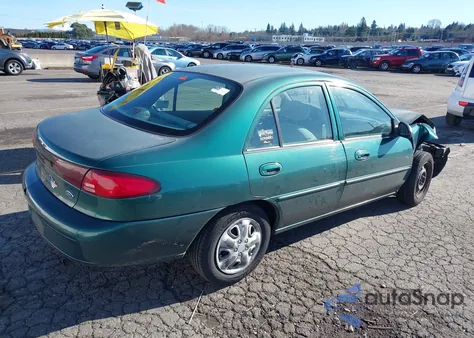 2001 Ford Escort z USA, uszkodzony, nr VIN 3FAFP13P91R137689